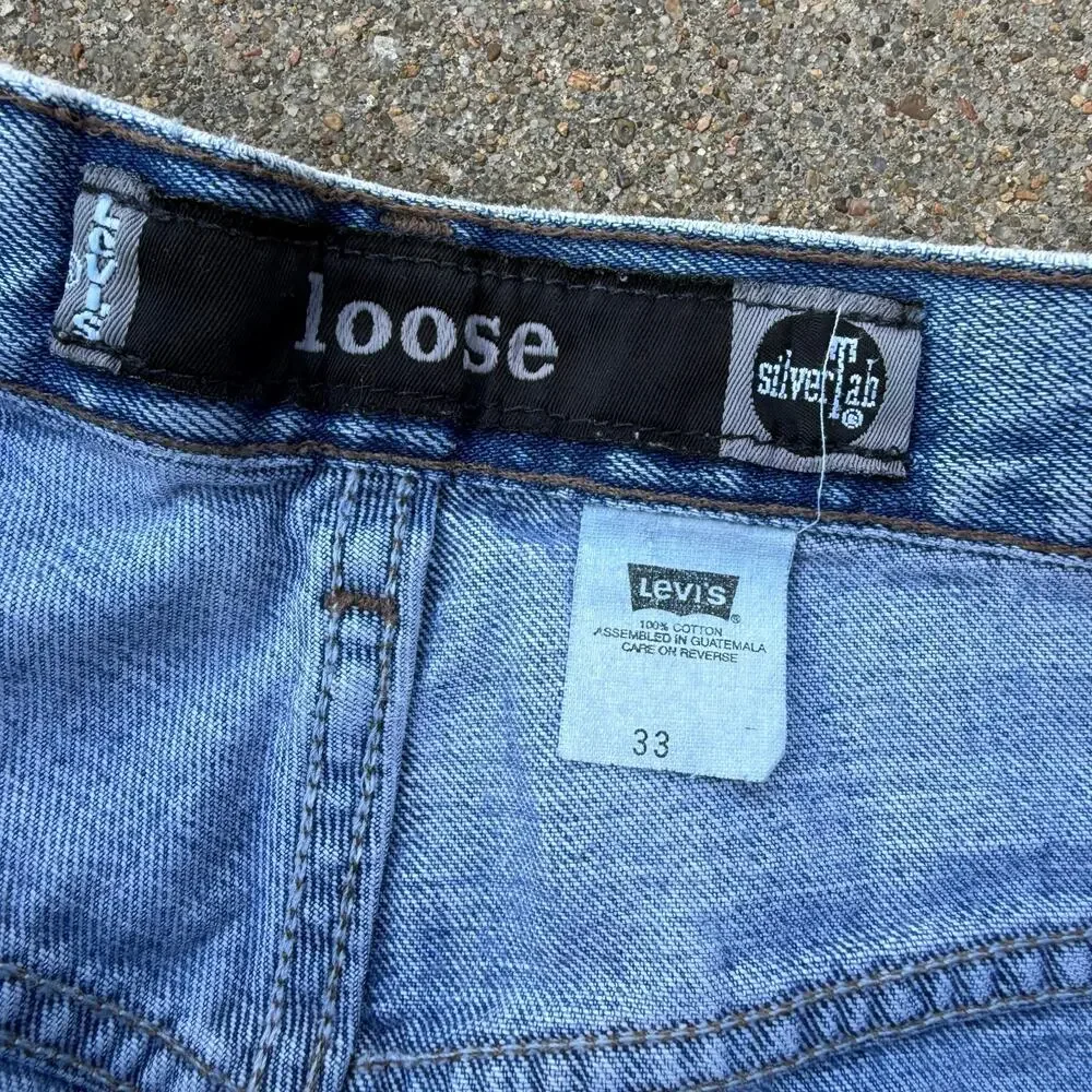 Vintage Y2K Levi's Silvertab Loose Faded Blue Denim Jean Shorts Jorts Size 33
